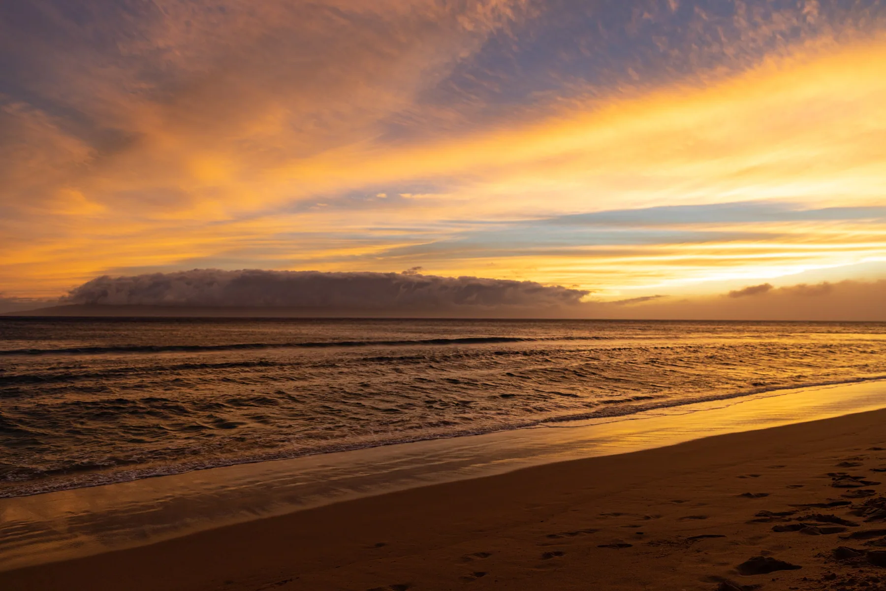 Sunset over a Maui beach at ceremony hour